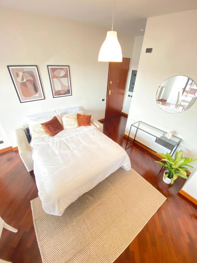 Golden Hour Apartment - Panoramic Terrace Fiumicino Exterior foto